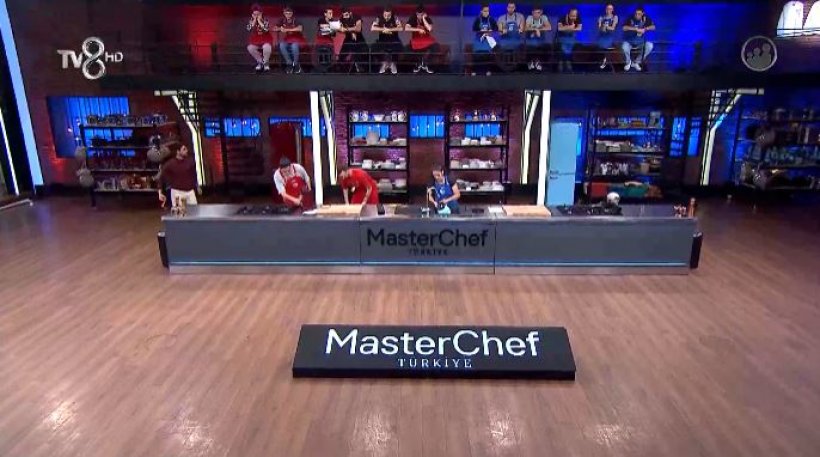 29 Eylül Çarşamba Masterchef Türkiye dokunulmazlık oyununu hangi takım kazandı? canlı izle