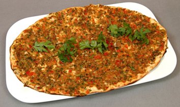 Maraş Usulü Lahmacun