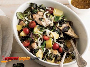 TAVUKLU VE PATATESLİ SU TERESİ SALATASI