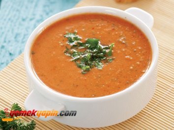 Közlenmiş Karışık Biber Çorbası