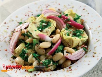Enginarlı Kuru Fasulye Salatası