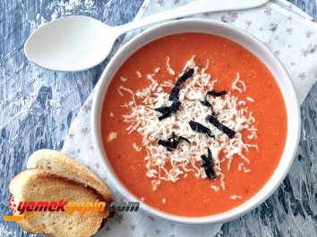 Közlenmiş Domates Çorbası