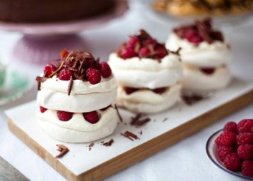 Pavlova Tatlısı