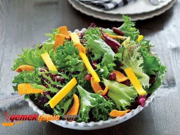 Cipsli Akdeniz Salatası