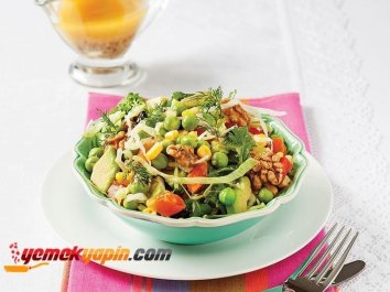 BEZELYELİ SALATA