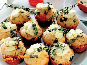 Zeytinli Ve Kekikli Muffin
