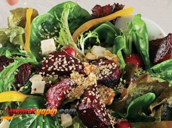 Keçi Peynirli Pancar Salatası