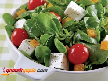 Mozarellalı Semizotu Salatası
