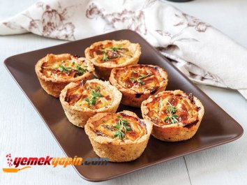 ROKFOR PEYNİRLİ VE CEVİZLİ TART