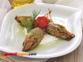 Zeytinyağlı Kabak Çiçeği Dolması