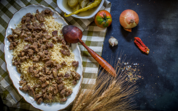  En nefis kaymaklı, kavurmalı bulgur pilavı nasıl yapılır?