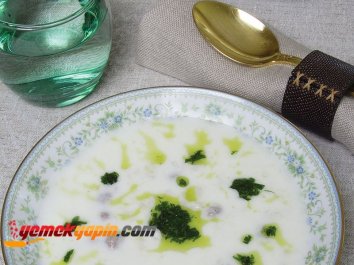 Buğdaylı Yoğurt Çorbası