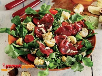 Kestaneli Roka Salatası