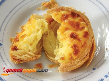 BEŞAMEL SOSLU VE SOĞANLI TART