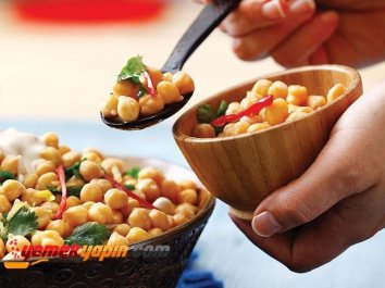 Taze Kişnişli Nohut Salatası