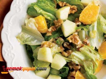 Elmalı Marul Salatası