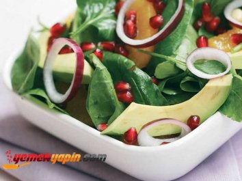 Ispanak Salatası