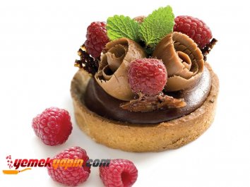 FRAMBUAZLI VE ÇİKOLATALI TARTÖLET
