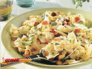 Makarnalı Bahçıvan Salatası