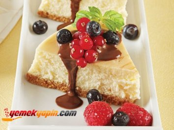 LOR PEYNİRLİ CHEESECAKE