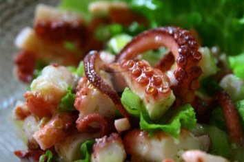 Ahtapot Salatası