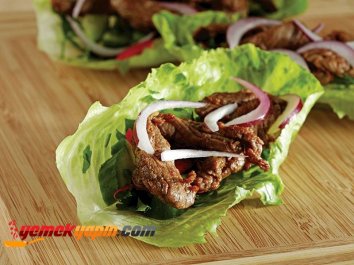 Marul Kasesinde Teriyaki Soslu Bonfile