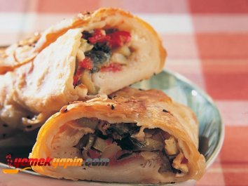 SEBZELİ STRUDEL