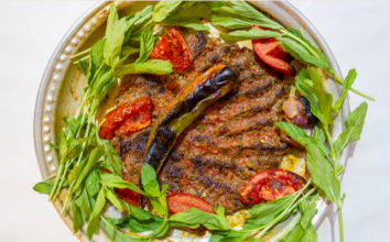 Ustasından  tepsi kebabı tarifi