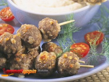 Humuslu Şiş Köfte