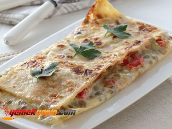 Peynirli  Ve Soğanlı Katmer