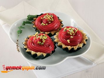 NARLI MUHALLEBİLİ TARTÖLET