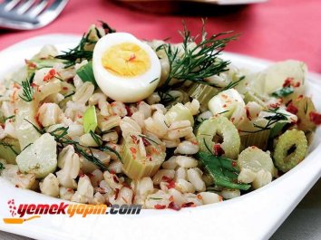 Buğdaylı Rezene Salatası
