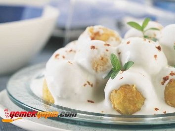 Yoğurt Soslu Patates Salatası