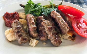 En pratik Tekirdağ köftesi nasıl yapılır?