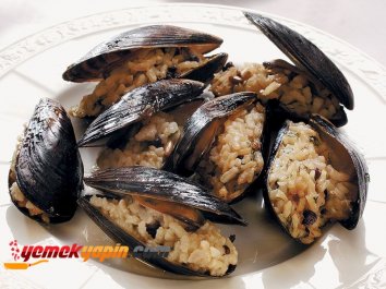 Midye Dolma