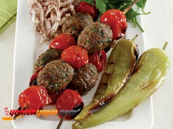 Domatesli Kebap