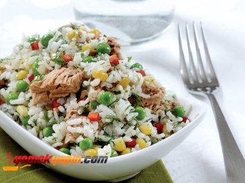 Ton Balıklı Pirinç Salatası