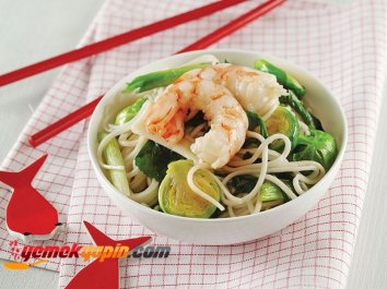 JUMBO KARİDESLİ NOODLE
