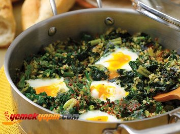Ispanaklı Yumurta