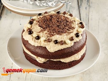 KAHVELİ VE MASCARPONE’LU PASTA