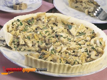 MANTARLI VE TAVUKLU TART