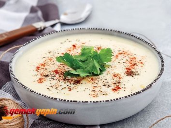 Yoğurtlu Mısır Çorbası
