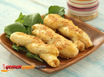 PATATESLİ SAÇ ÖRGÜ BÖREK