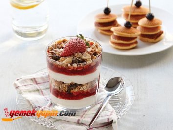 MEYVELİ MÜSLİ KATLARI