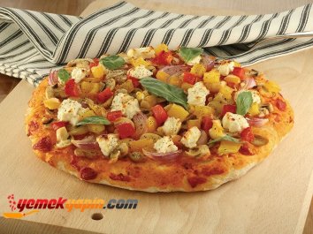 BEYAZPEYNİRLİ PİZZA