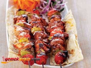 MARİNE EDİLMİŞ KUZU KEBAP