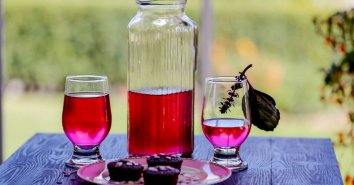 Bolu'nun meşhur içeceği karavu şerbeti nasıl yapılır?