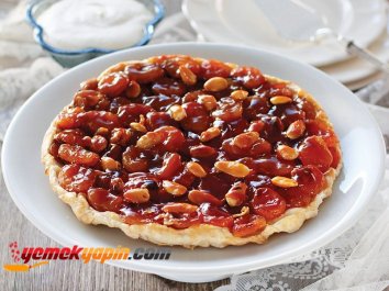 BADEMLİ VE KAYISILI TART TATİN
