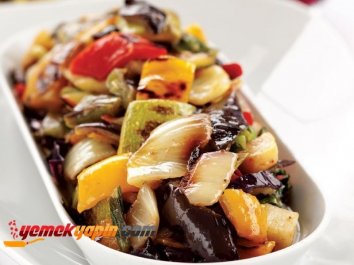 KÖZLENMİŞ SEBZE SALATASI