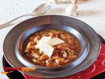 Mantarlı Soğan Çorbası
